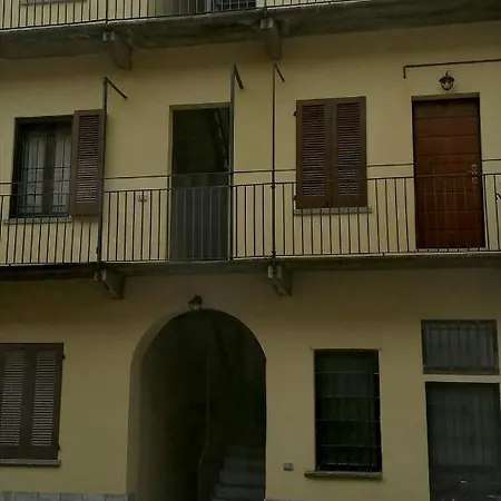 Bnbfuorimilano B&B 로